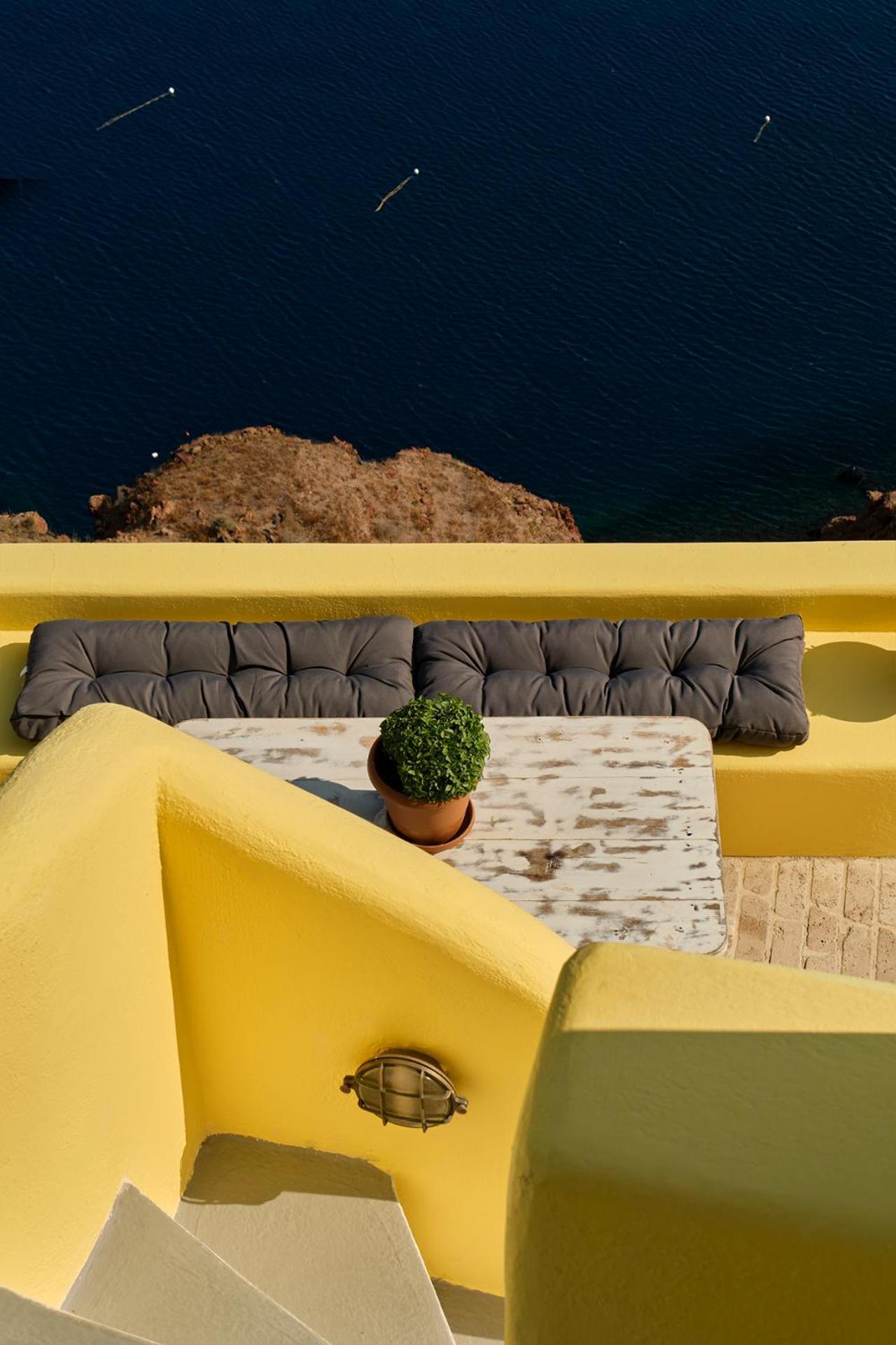 Ilivatos - Elegant Villa On The Caldera'S Edge أويا المظهر الخارجي الصورة
